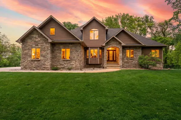 64 Nicholas Drive, Valparaiso, IN 46383