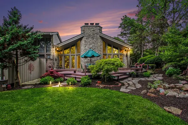 3730 Chimney Hill Drive, Valparaiso, IN 46383