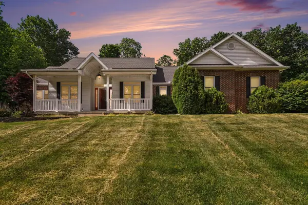 55220 Sundance Drive, New Carlisle, IN 46552