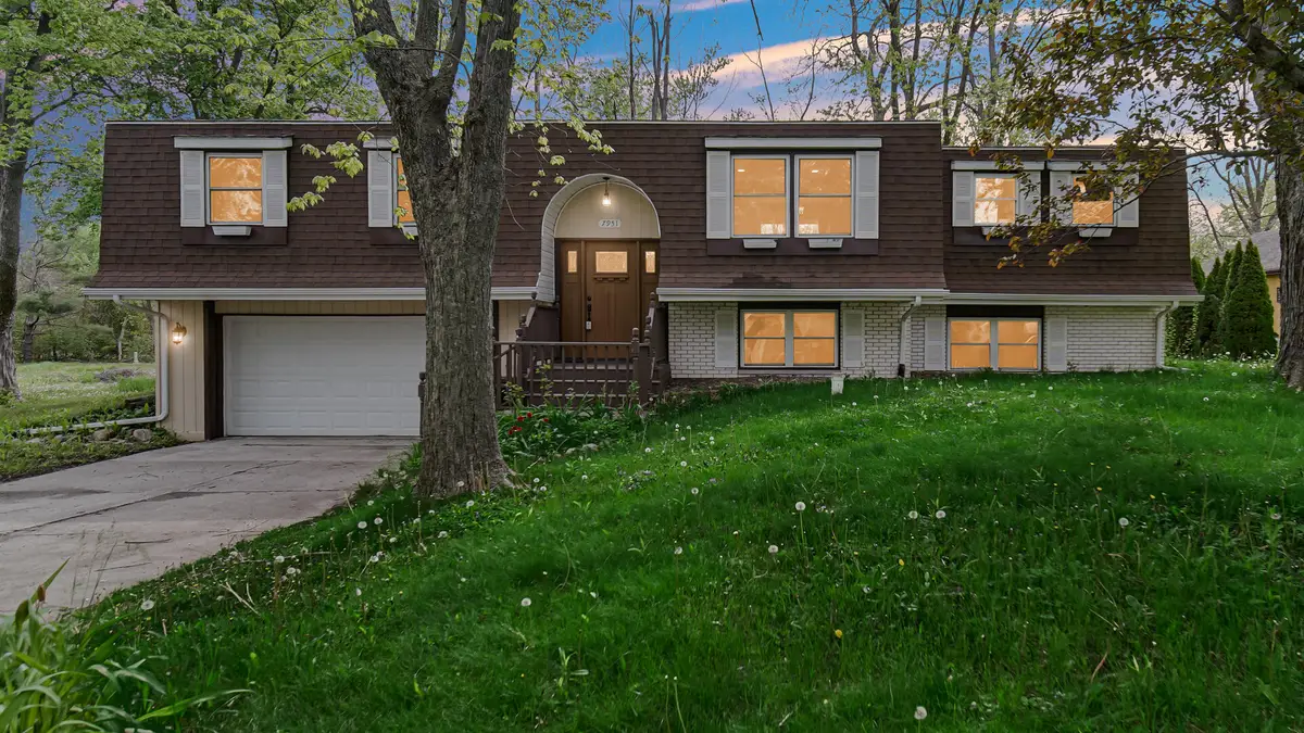 7951 Catalpa Street, Dyer, IN 46311 - #1