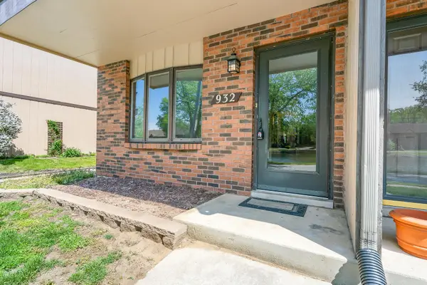 932 Jordan Circle, Schererville, IN 46375