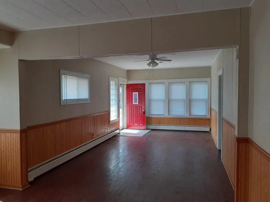 135 N Lindberg Street, Griffith, IN 46319 - #3