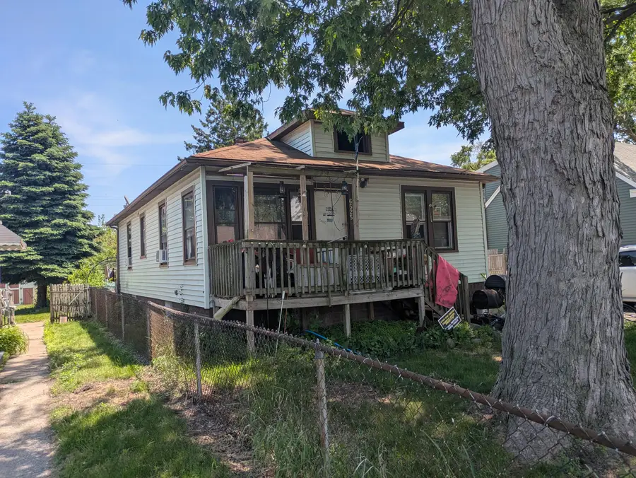6525 Delaware Avenue, Hammond, IN 46323 - #2
