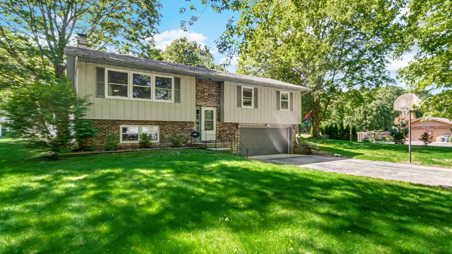 166 N Woodland Drive, La Porte, IN 46350 - #2