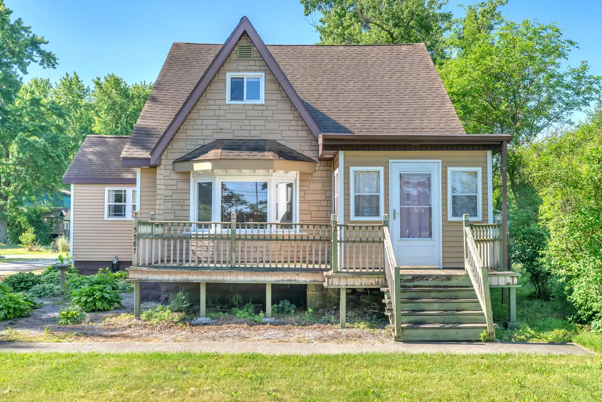 5587 W State Road 10, Demotte, IN 46310 - #1