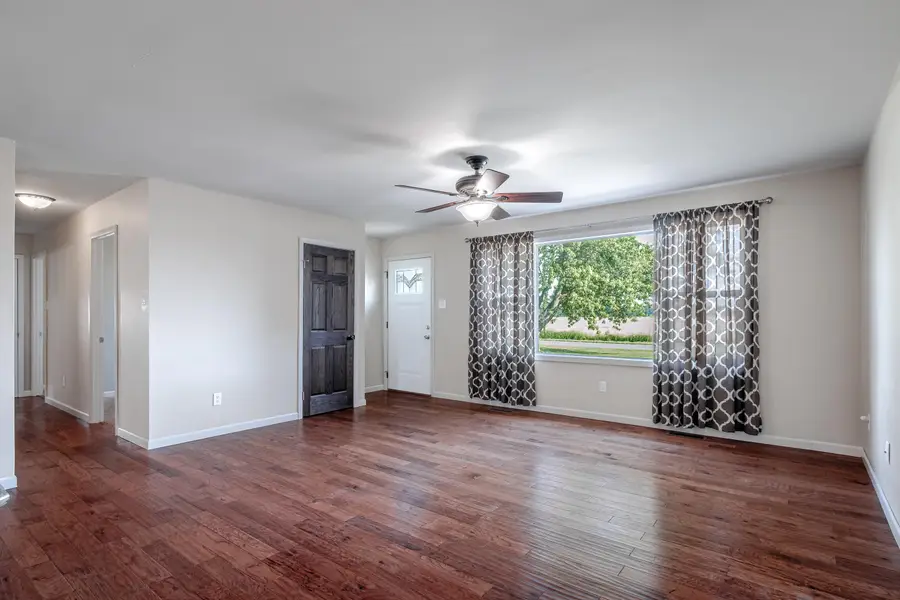 409 W 600 N, Valparaiso, IN 46385 - #3