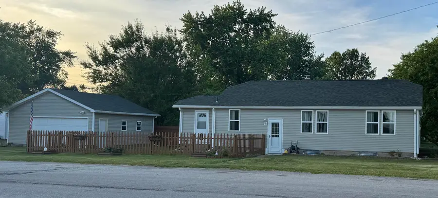 220 S 7th Street, Chesterton, IN 46304 - #2