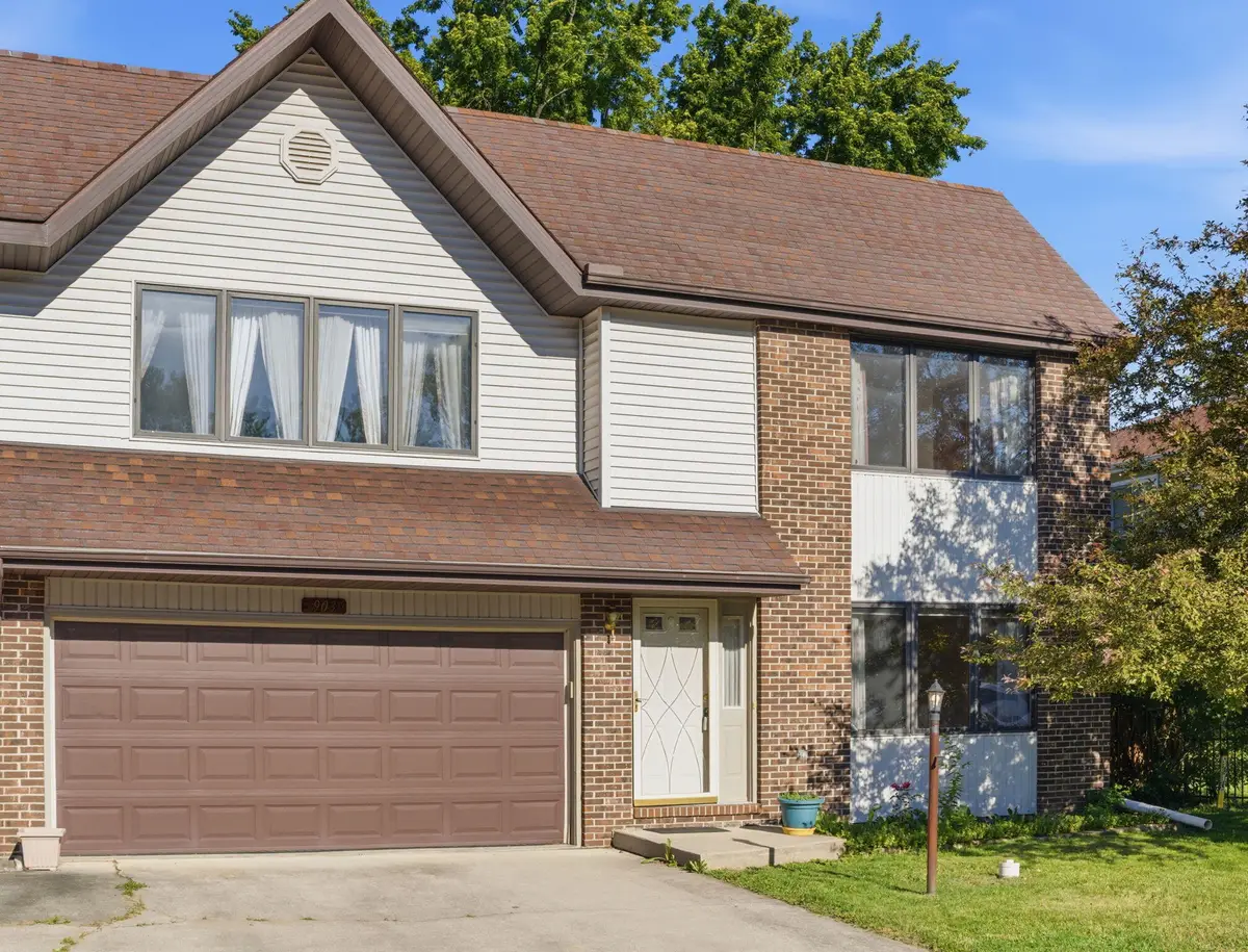 903 Hampton Court, Valparaiso, IN 46383 - #1