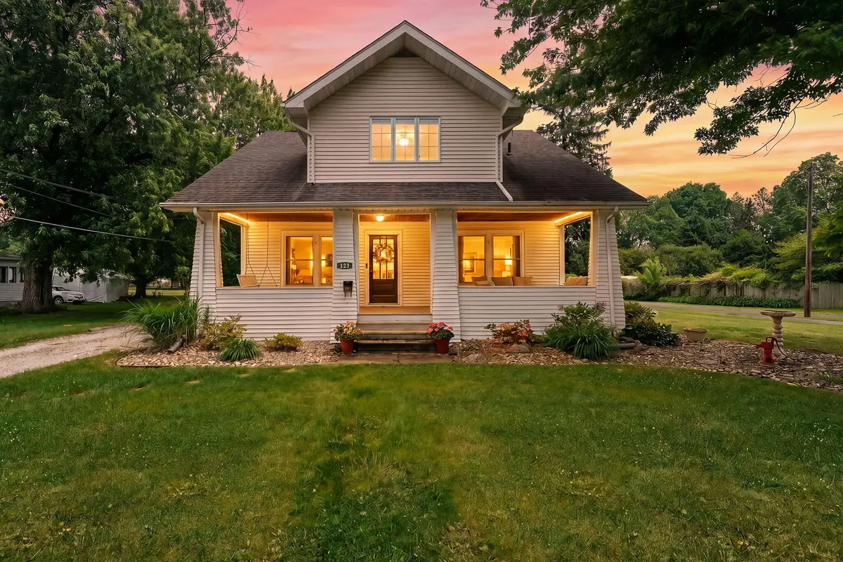123 Kingsbury Avenue, La Porte, IN 46350 - #1