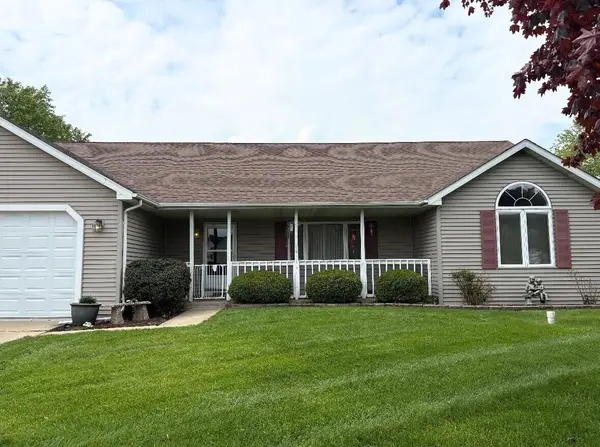 348 Long Bow Court, Valparaiso, IN 46383
