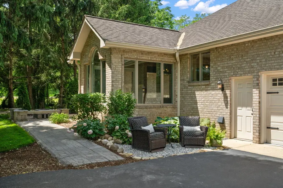 246 White Thorne Lane, Valparaiso, IN 46383 - #3
