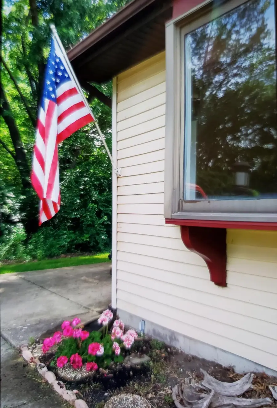704 S 22nd Street, Chesterton, IN 46304 - #3
