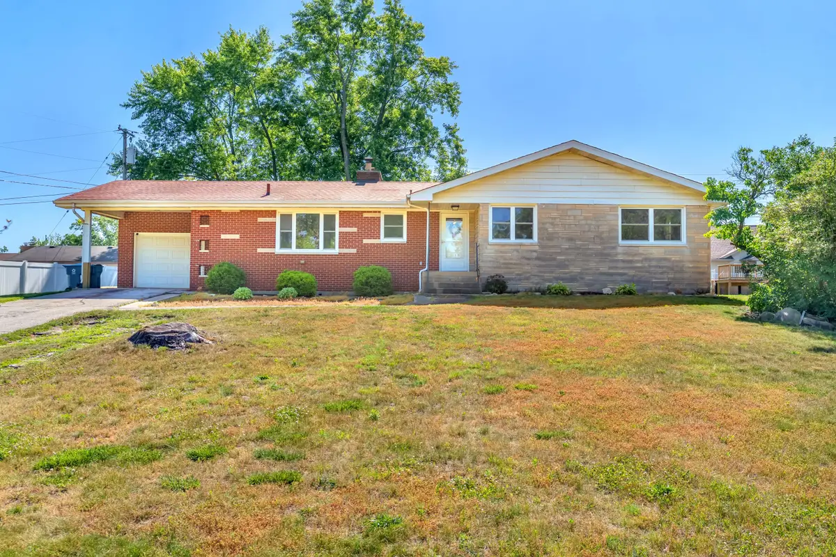 325 Cedar Street Nw, Demotte, IN 46310 - #1