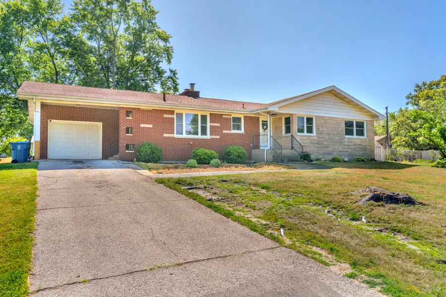 325 Cedar Street Nw, Demotte, IN 46310 - #3