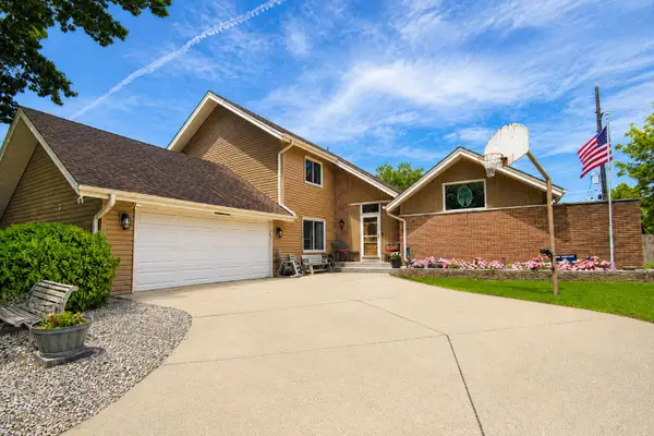136 Sorrento Drive, Schererville, IN 46375