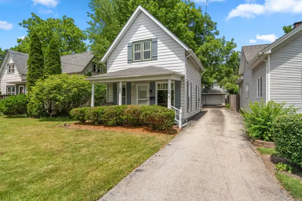 254 Park Avenue, Valparaiso, IN 46383