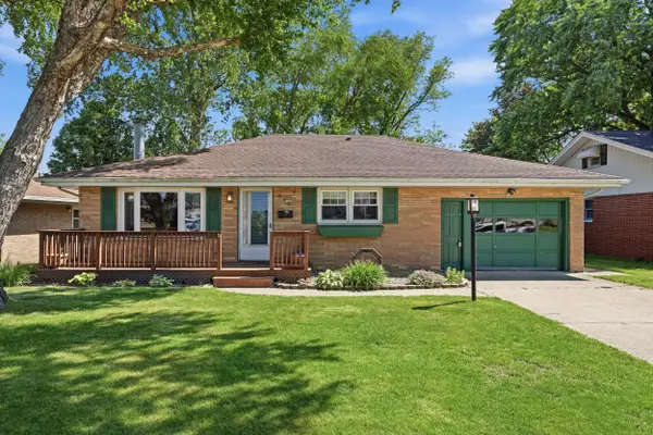 613 E Ash Place, Griffith, IN 46319