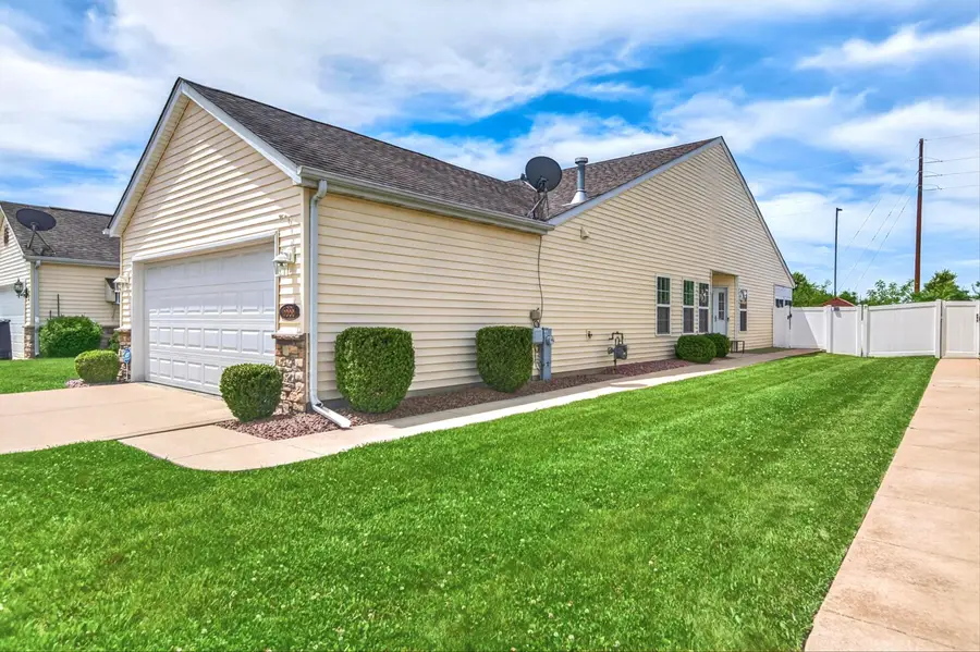 6888 Meadow View Lane, Merrillville, IN 46410 - #3