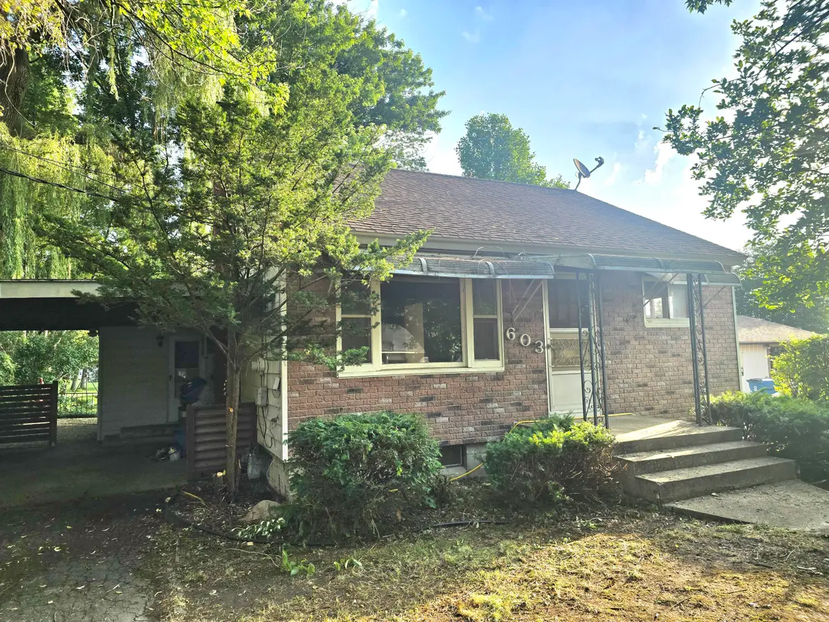 603 E Sigler Street, Hebron, IN 46341 - #1
