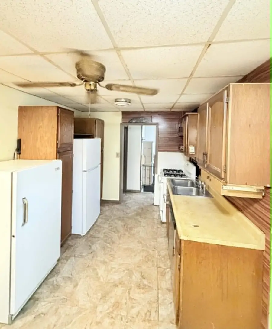 5409 Tell Avenue, Hammond, IN 46320 - #3