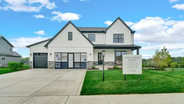 3105 Whispering Brook Lane, Valparaiso, IN 46385