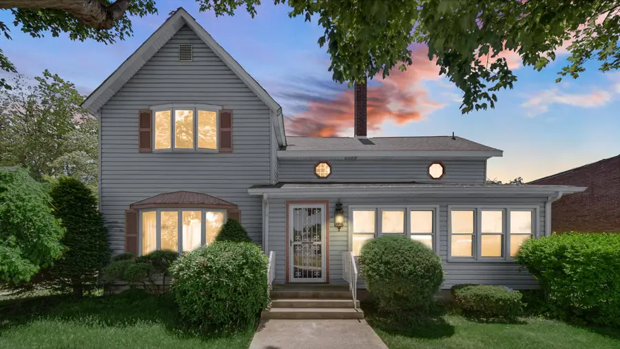 8 E Moore Street, Hanna, IN 46340 - #2