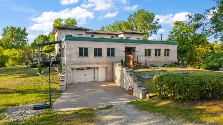 10792 N 600 E, Demotte, IN 46310 - #3