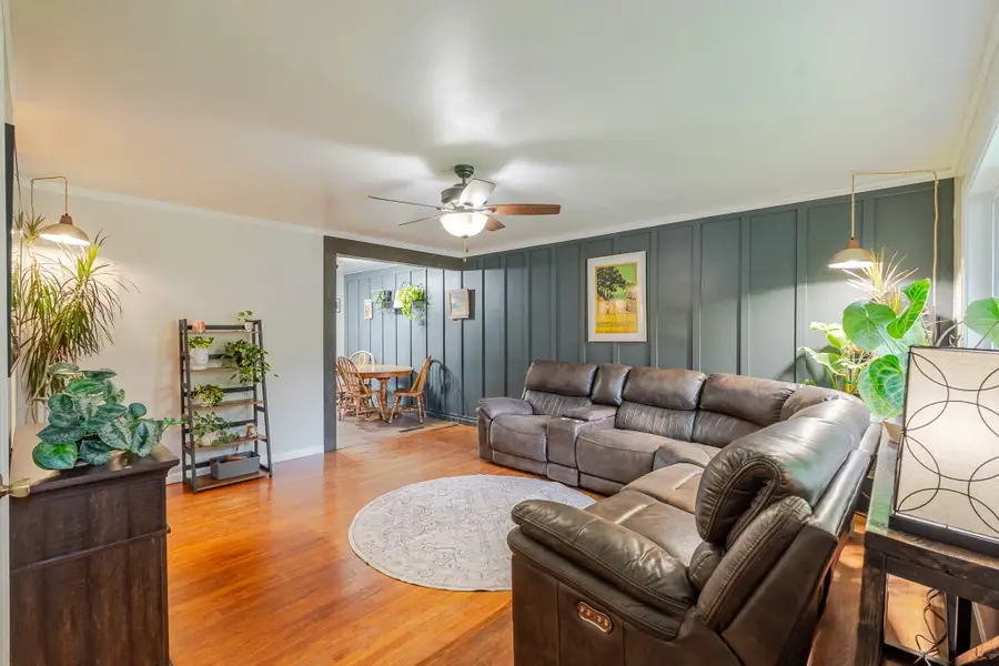 616 S 20th Street, Chesterton, IN 46304 - #3
