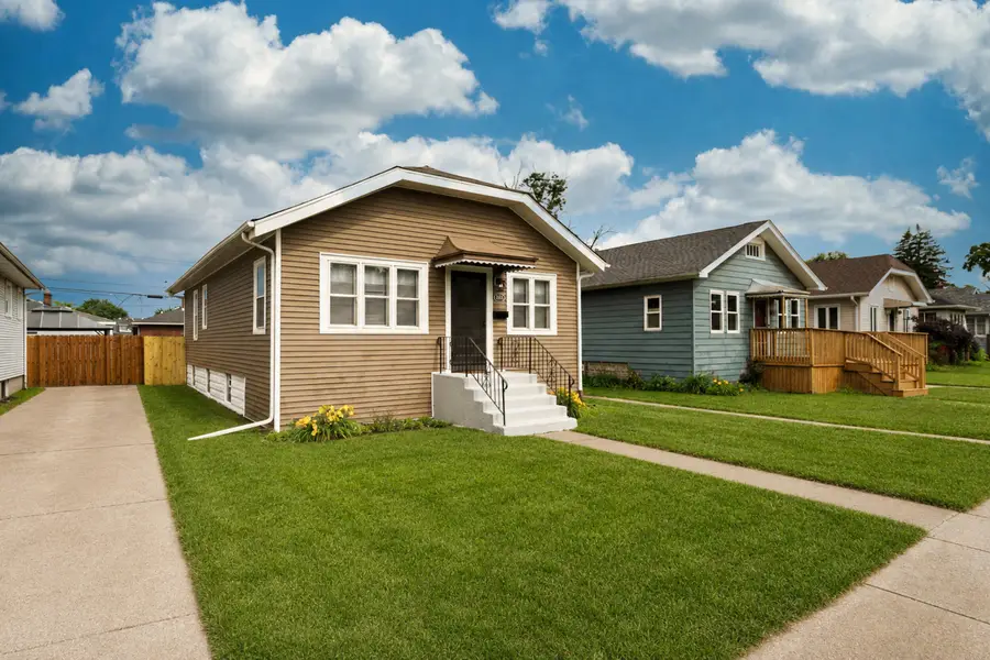 7331 Jackson Avenue, Hammond, IN 46324 - #3