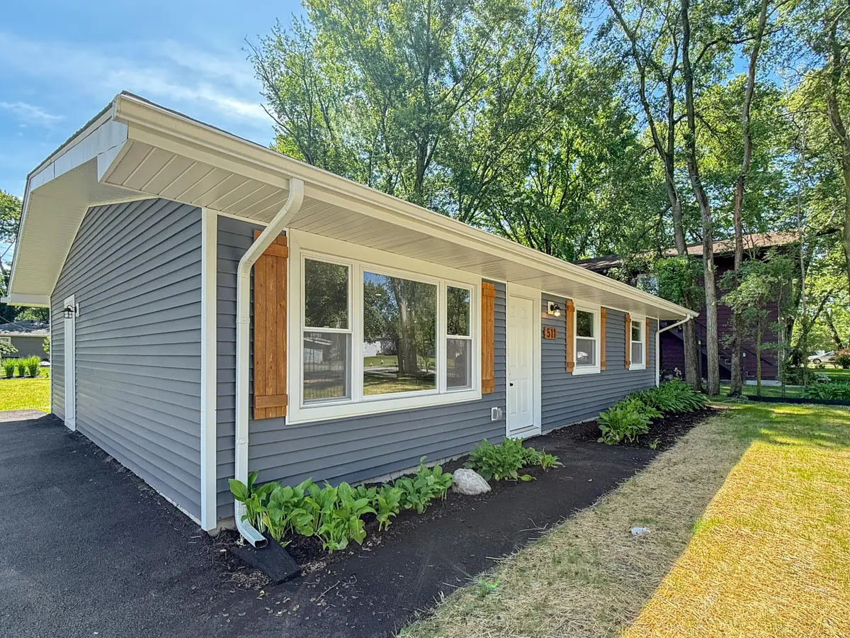 511 S 22nd Street, Chesterton, IN 46304 - #1