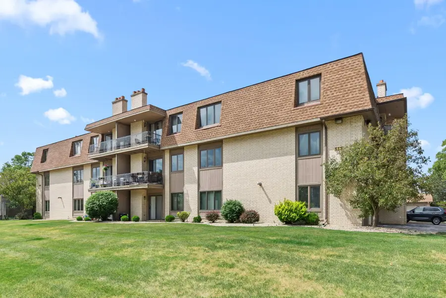 643 South Street #103, Munster, IN 46321 - #2