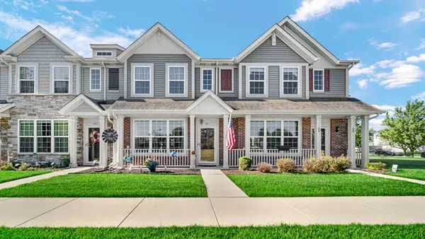 911 E 113th Lane, Crown Point, IN 46307