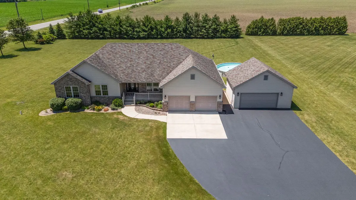 798 S 400 W, Hebron, IN 46341 - #1