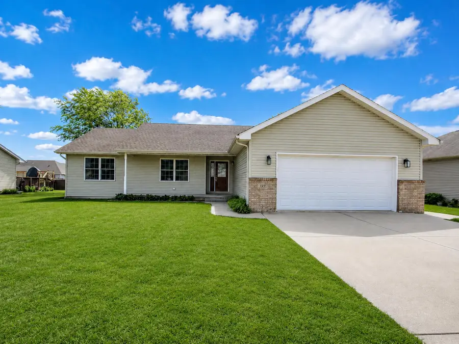 127 Juniper Street Nw, Demotte, IN 46310 - #2