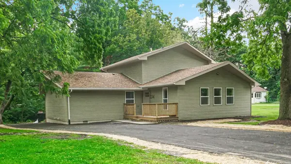 1014 E 63rd Place, Merrillville, IN 46410