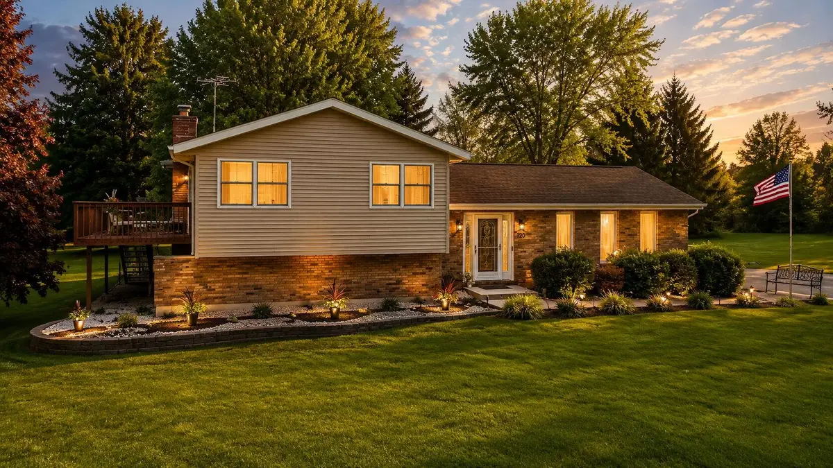 120 W 850 N, Valparaiso, IN 46385 - #1
