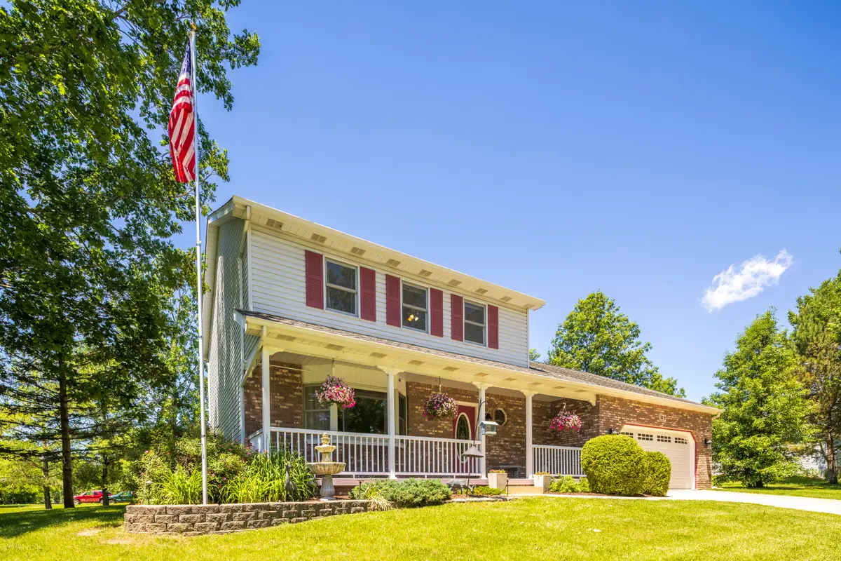 552 N 250 W, Valparaiso, IN 46385 - #1