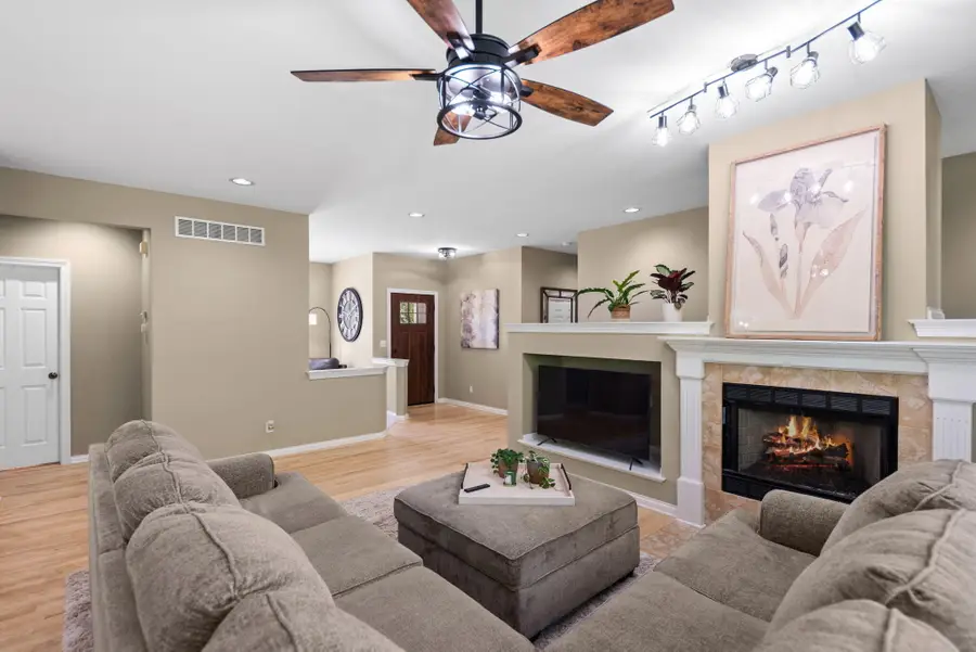 5602 Coryana Drive, Valparaiso, IN 46383 - #2