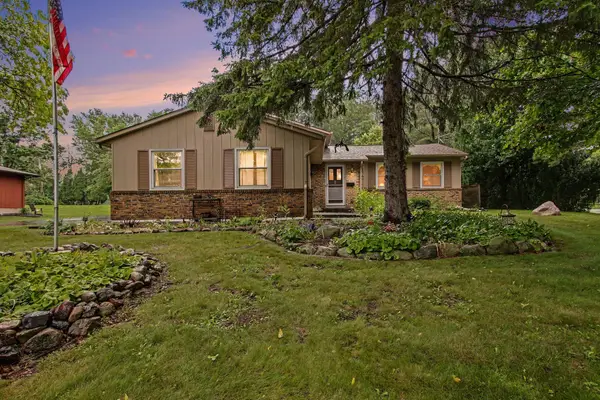 212 Weblos Trail, Valparaiso, IN 46385