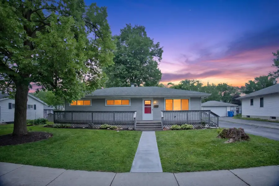 922 E Crestview Court, Crown Point, IN 46307 - #2