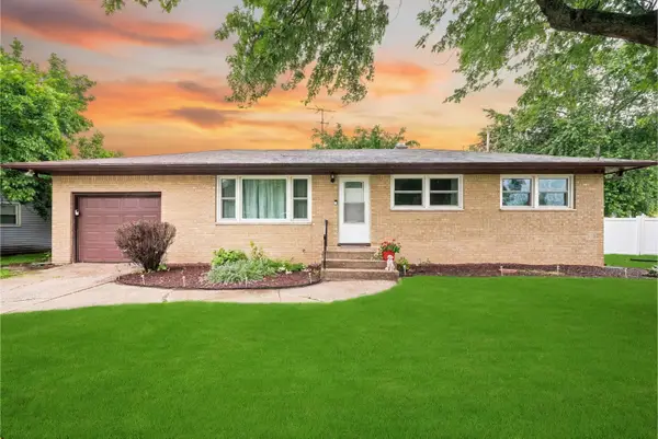 6707 Monroe Court, Merrillville, IN 46410