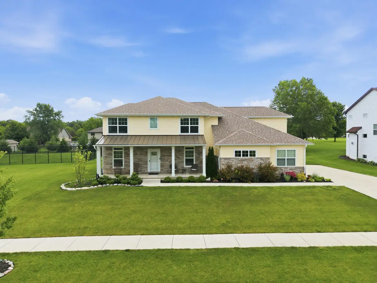 8605 Manor House Drive, Saint John, IN 46373 - #1