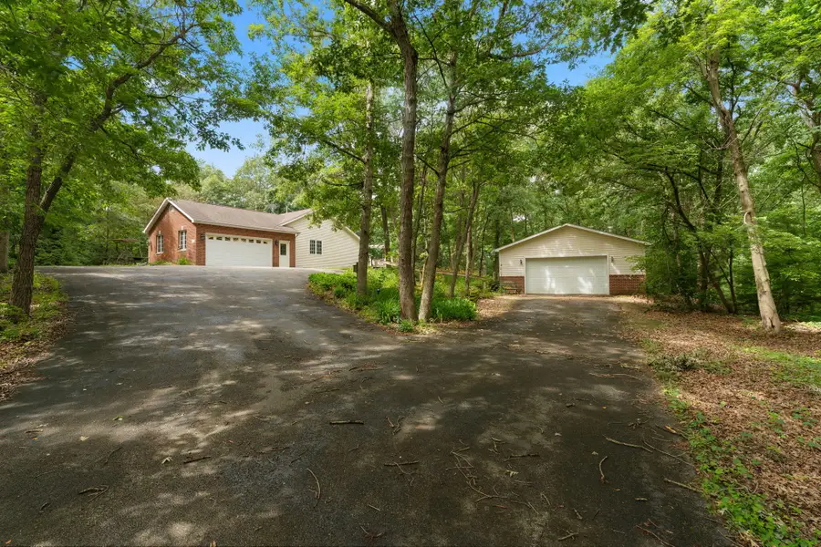 10856 N Makeever Drive E, Demotte, IN 46310 - #2