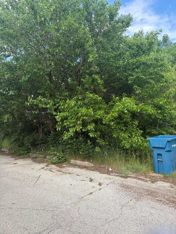 1547 Roosevelt Place, Gary, IN 46404