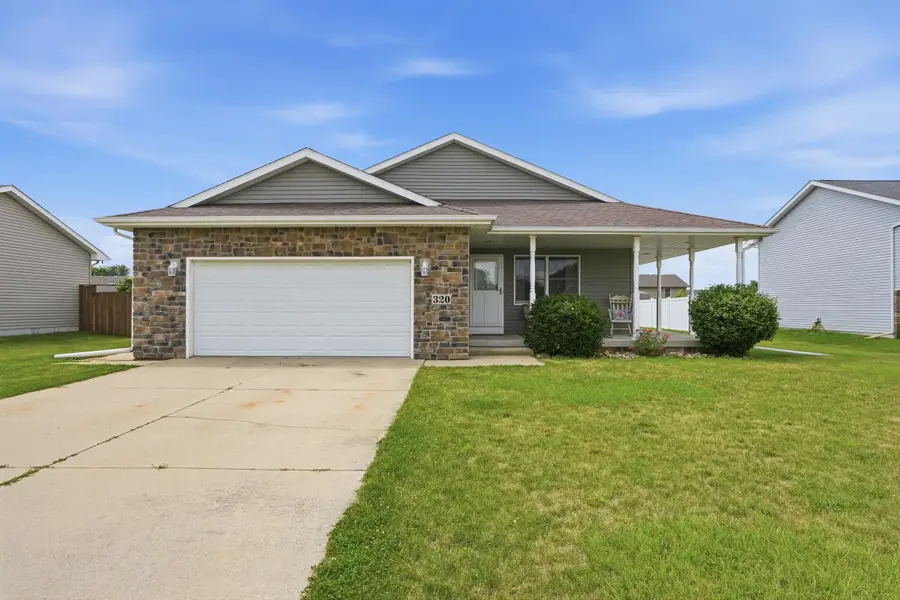320 Ironwood Street Nw, Demotte, IN 46310 - #2