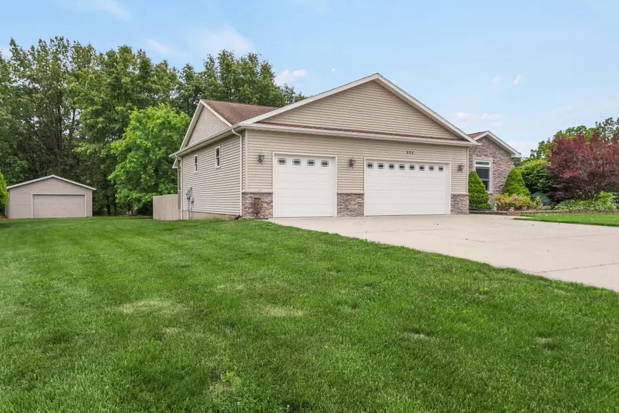 525 S Filbert Street, New Carlisle, IN 46552 - #3