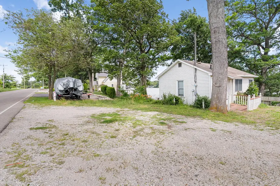 5505 N West Shafer Drive, Monticello, IN 47960 - #3