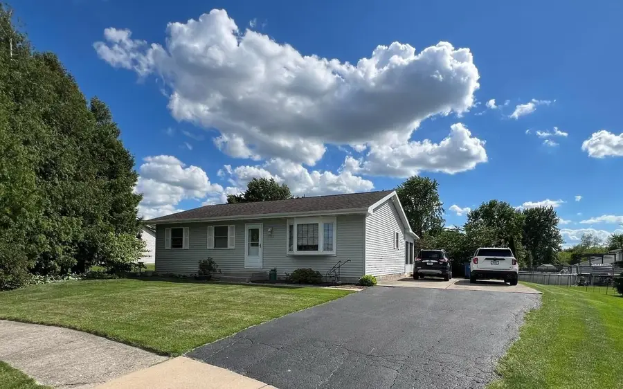 102 Beech Court, Hebron, IN 46341 - #2