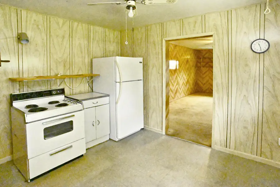 84 W 850 N, Valparaiso, IN 46385 - #3