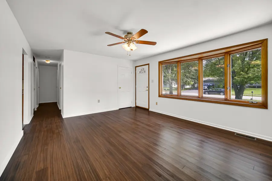 433 Nantucket Road, Valparaiso, IN 46385 - #3